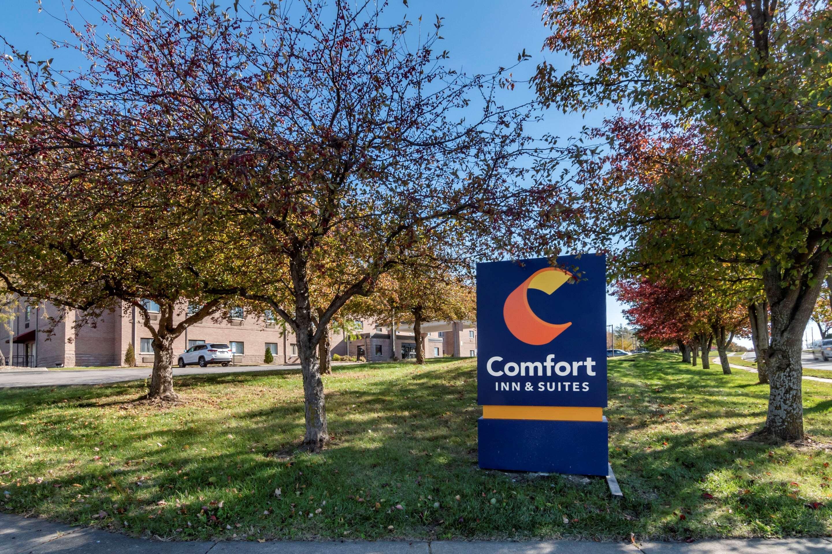 Comfort Inn & Suites Lees Summit - Kansas City Саммит Ли Экстерьер фото